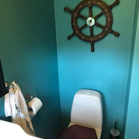 Сasa de vacaciones With Own Beach, Seaterrace & Pavillion. Mariehamn