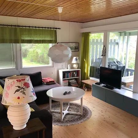 Сasa de vacaciones With Own Beach, Seaterrace & Pavillion. *