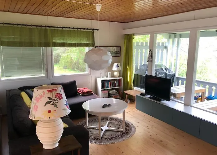 Loma-asunnot With Own Beach, Seaterrace & Pavillion. *